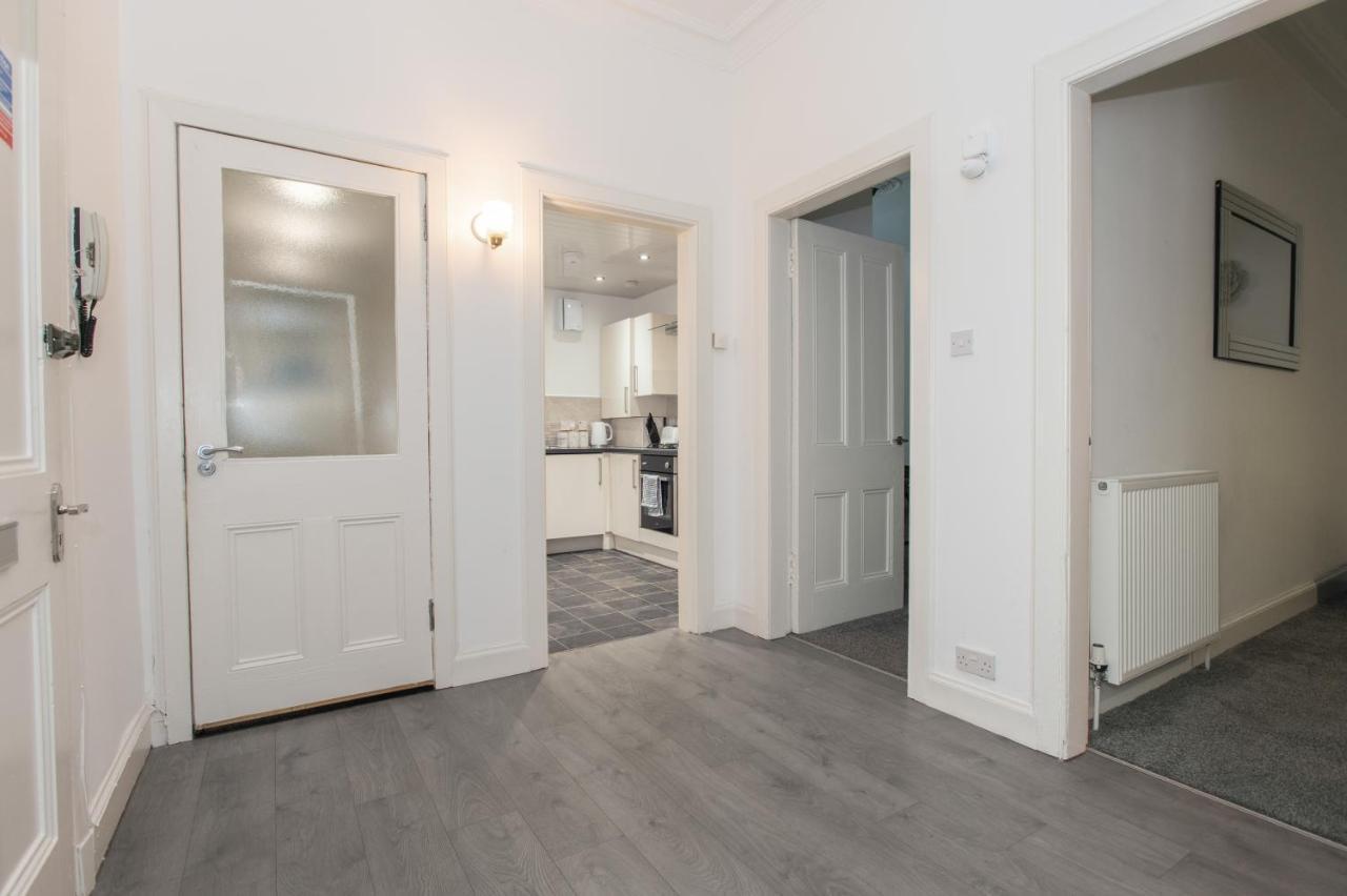 Appartamento Maze Beach Getaway Ayr Esterno foto